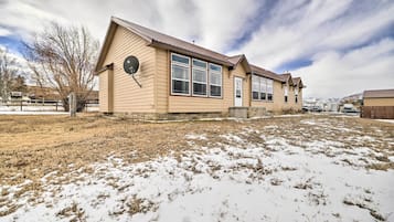 House (3 Bedrooms) | Front of property
