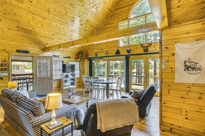 Interior - Peaceful Long Lake Cottage w/ Deck, Dock & Kayaks! (Branch)