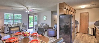 Quiet Clayton Home w/ Mountain Views 4 Mi to Lake!