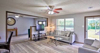 Quiet Clayton Home w/ Mountain Views 4 Mi to Lake!