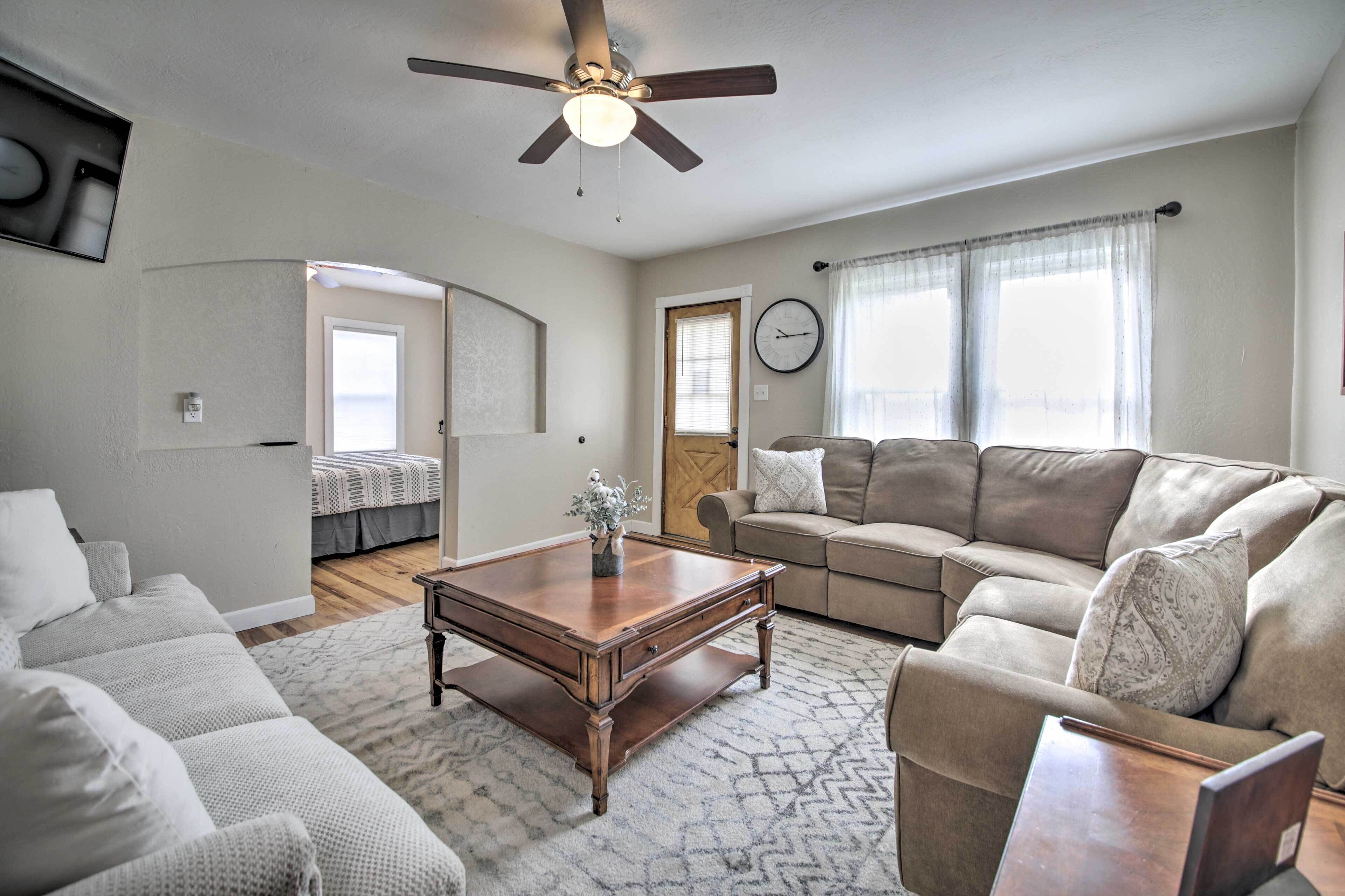 House (4 Bedrooms) | Interior