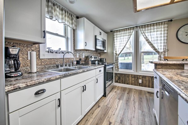 House (4 Bedrooms) | Interior