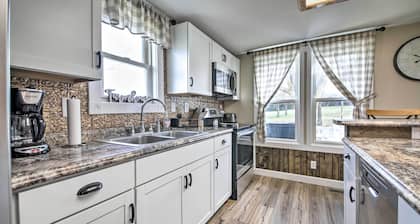 Farm-style Ste. Genevieve Retreat w/ Fire Pit!