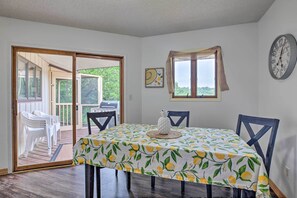 Dining - Grand Rogers Lake Home w/ Game Room & Scenic Views (Rogers)