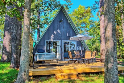 Cozy Toledo Bend A-frame w/ Waterfront Views!