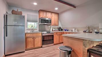 House (1 Bedroom) | Interior