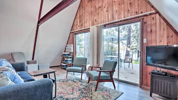 House (1 Bedroom) | Interior