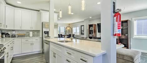 House (3 Bedrooms) | Interior