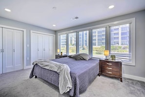 Interior - Long Branch Getaway: Grill, 1 Block to Beach! (Long Branch)