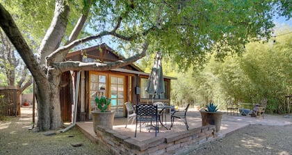 Patagonia Cottage w/ Patio & Yard: Walk to Town!