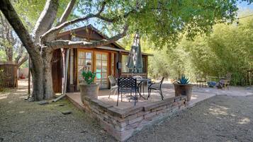 Cottage (2 Bedrooms) | Interior