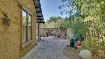 Cottage (2 Bedrooms) | Interior