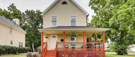 House (2 Bedrooms) | Front of property