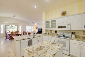 House (2 Bedrooms) | Interior - 55+ Gilbert Home w/ Yard, Golf Course On-site (Gilbert)