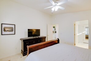 House (2 Bedrooms) | Interior - 55+ Gilbert Home w/ Yard, Golf Course On-site (Gilbert)