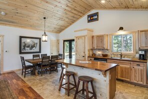 Casa (3 Bedrooms) | Parte interna