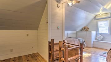 House (1 Bedroom) | Interior