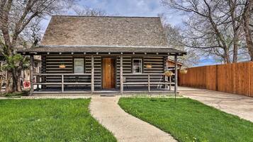 House (1 Bedroom) | Front of property