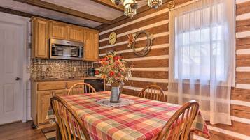 House (1 Bedroom) | Interior