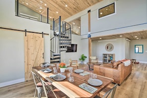 Interior - Modern + Bright Buena Vista Escape: Mtn View! (Buena Vista)