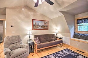 House (1 Bedroom) | Interior