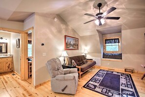 House (1 Bedroom) | Interior