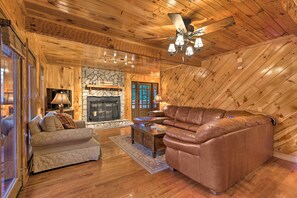 House (3 Bedrooms) | Interior - Luxe '3 Bears Cabin' on Watauga Lake w/ Decks! (Butler)