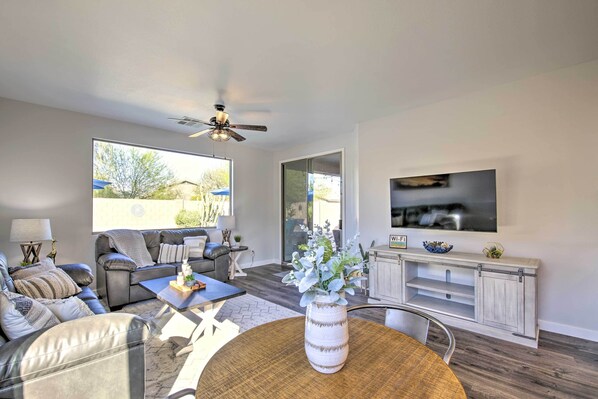 House (4 Bedrooms) | Interior