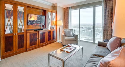 Las Vegas Condo w/ Balcony in MGM Signature!