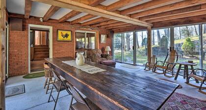 Cozy Home w/ Private Patio & Views, Hiking On-site