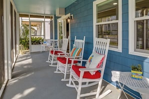 Apartment (2 Bedrooms) | Interior - 'below Deck' Beach House: Walk to the Ocean! (Murrells Inlet)