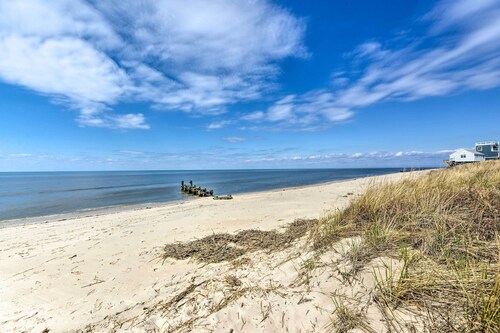Cozy Villas Cottage w/ Deck, 1/2 Block to Beach!