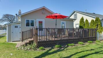 Cottage (2 Bedrooms) | Front of property