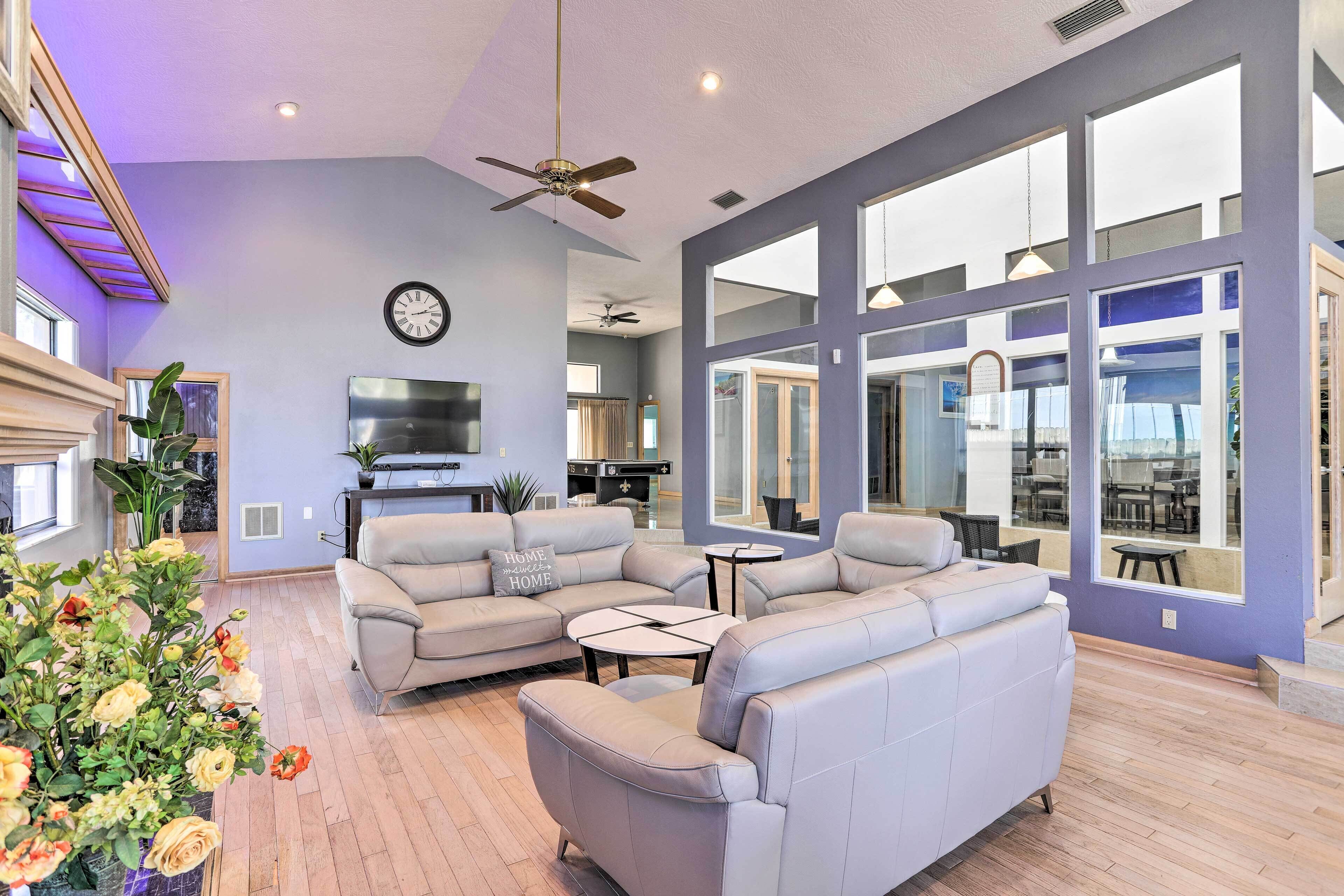 House (4 Bedrooms) | Interior