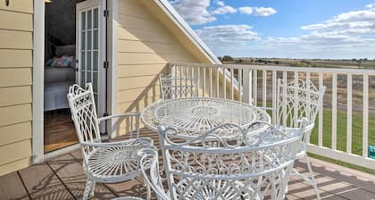 Pool, Hot Tub & Game Room: Schulenburg Retreat