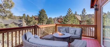 House (4 Bedrooms) | Front of property