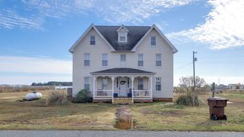House (Multiple Bedrooms) | Interior