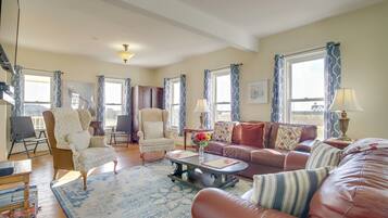 House (Multiple Bedrooms) | Interior