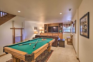 Game room - Expansive Mountain Retreat w/ Views of Pikes Peak! (Woodland Park)