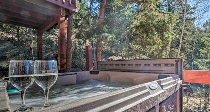 Expansive Mountain Retreat w/ Views of Pikes Peak!