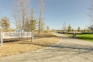 Apartment (4 Bedrooms) | Interior - 'beautiful Day Getaway' - Lake Michigan Views (Sheboygan)