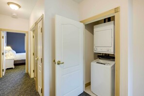Apartment (4 Bedrooms) | Interior