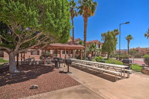 Interior - Lake Havasu Condo w/ Community Pool & Hot Tub (Lake Havasu City)