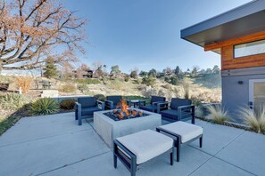 Interior - Luxe, Modern Studio w/ Sweeping City Views! (Boise)