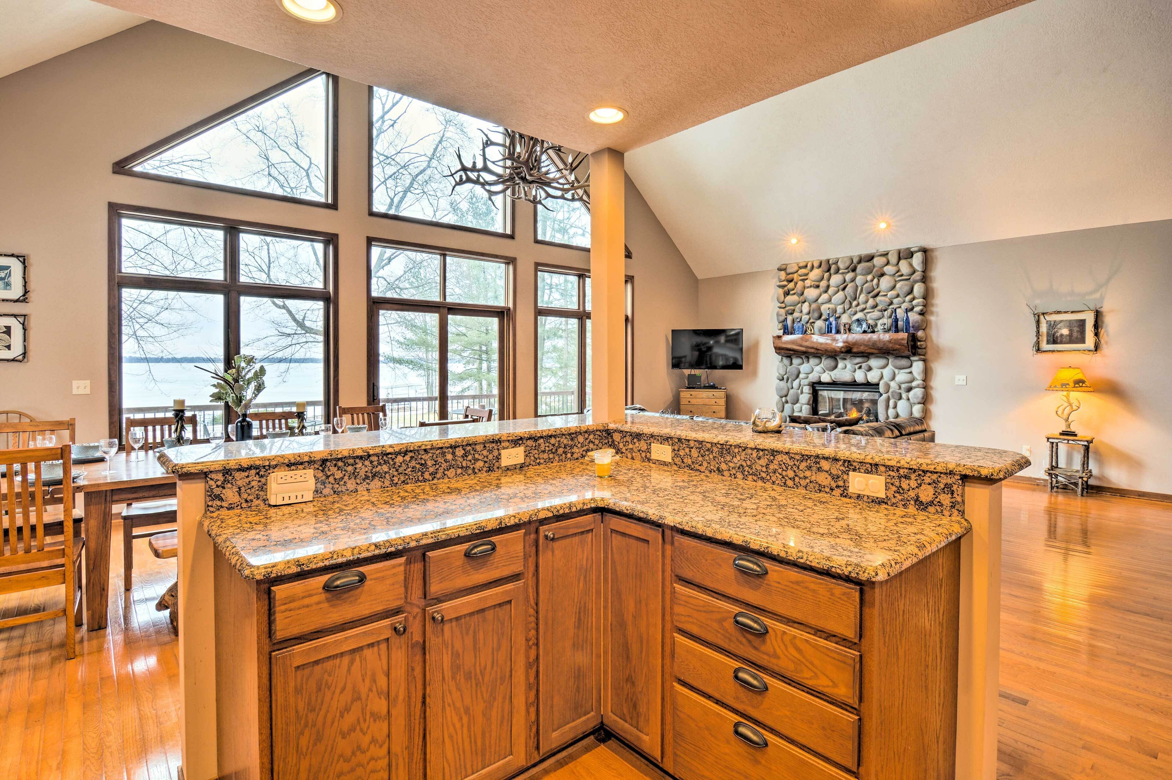 House (4 Bedrooms) | Interior