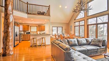 House (4 Bedrooms) | Interior