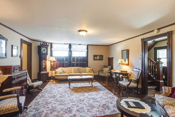House (5 Bedrooms) | Interior - Biking Trails, Fishing, Parks & More! Poconos Home (White Haven)