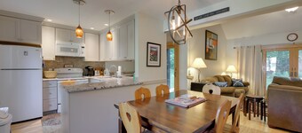 Waitsfield Condo w/ Pool & On-site Trail Access!