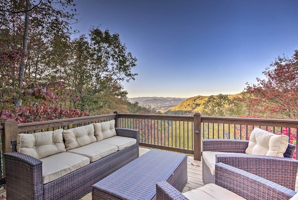Brevard Chalet W/ Stunning Blue Ridge Mtn Views! - Table Rock State Park, Pickens