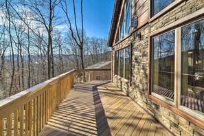 House (4 Bedrooms) | Front of property
